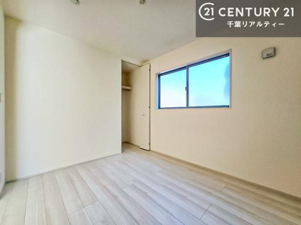 千葉市中央区寒川町２丁目　３号棟