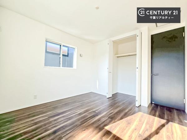 千葉市若葉区千城台西１丁目　２号棟