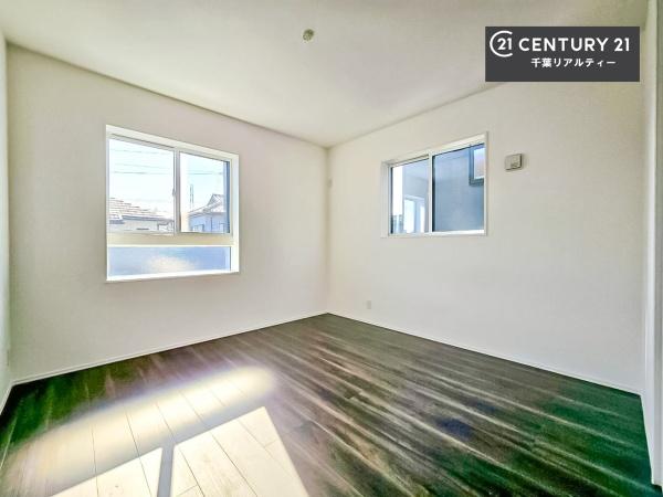 千葉市若葉区千城台西１丁目　２号棟