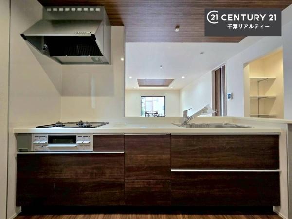 千葉市若葉区小倉台6丁目　4号棟