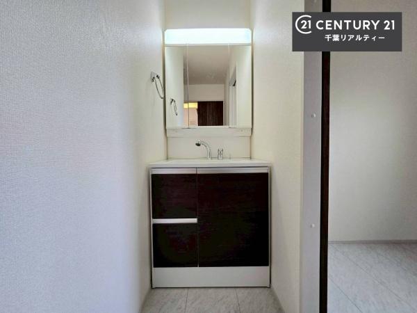 千葉市若葉区小倉台6丁目　4号棟