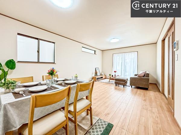 習志野市袖ケ浦4丁目　B号棟