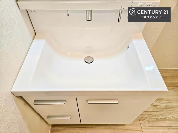 千葉市若葉区若松台３丁目　1号棟