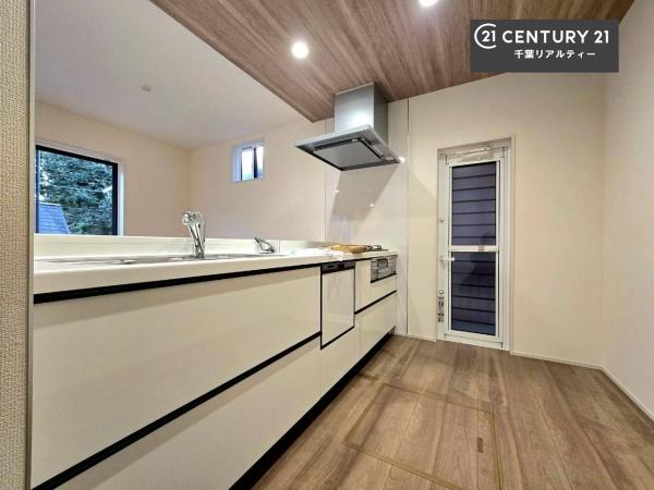 千葉市緑区誉田町１丁目　１号棟