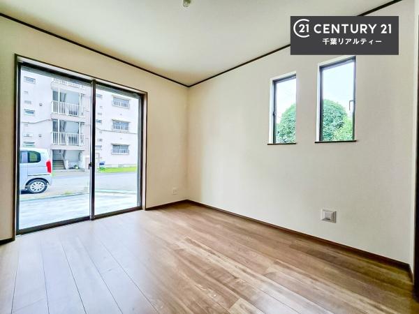 千葉市若葉区千城台南２丁目　A号棟