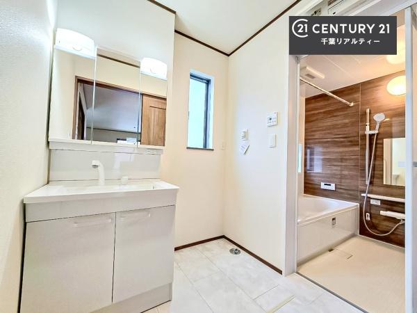 千葉市若葉区千城台南２丁目　A号棟