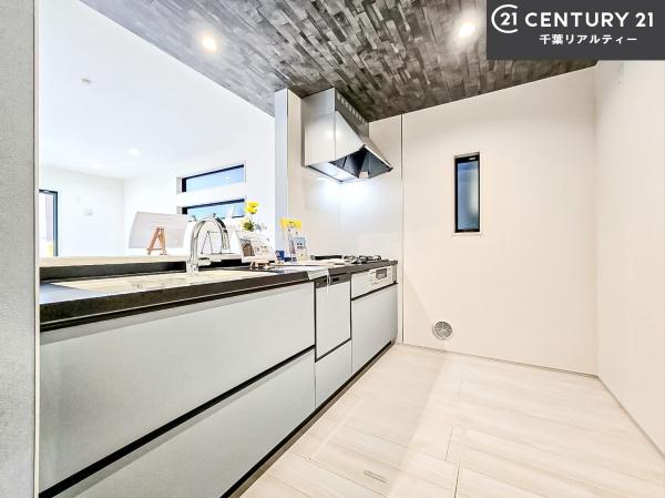 船橋市習志野台2丁目　2号棟