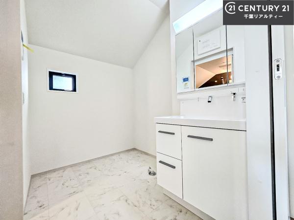 船橋市印内3丁目　2号棟