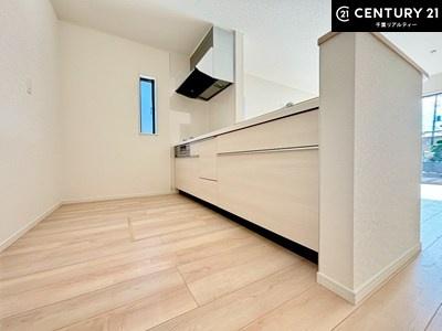 千葉市若葉区小倉台３丁目　１号棟