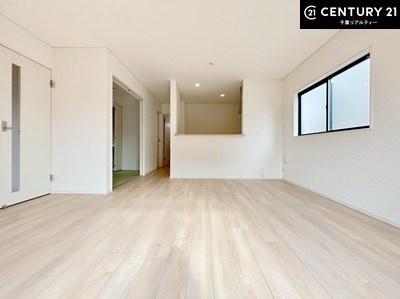 千葉市若葉区小倉台３丁目　１号棟