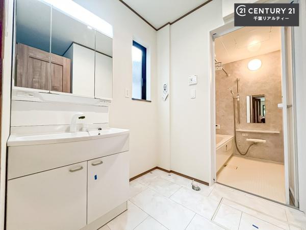 千葉市美浜区高浜６丁目　１号棟