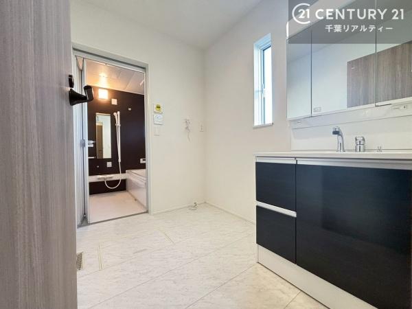 千葉市花見川区さつきが丘２丁目　１号棟