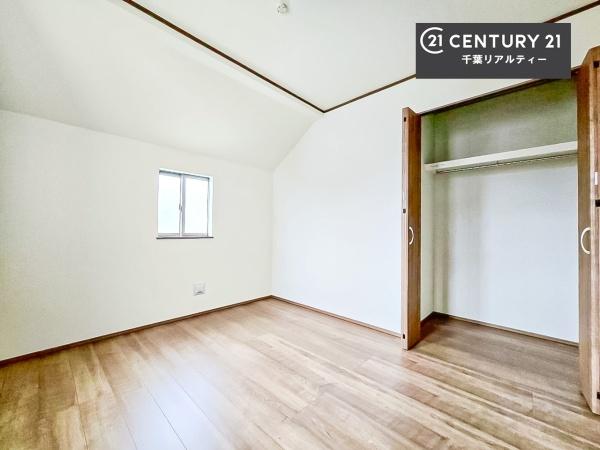 千葉市若葉区千城台南２丁目　A号棟
