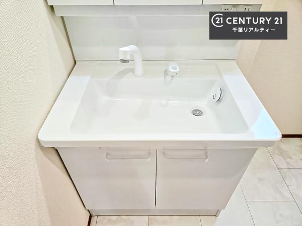 千葉市若葉区千城台南２丁目　A号棟