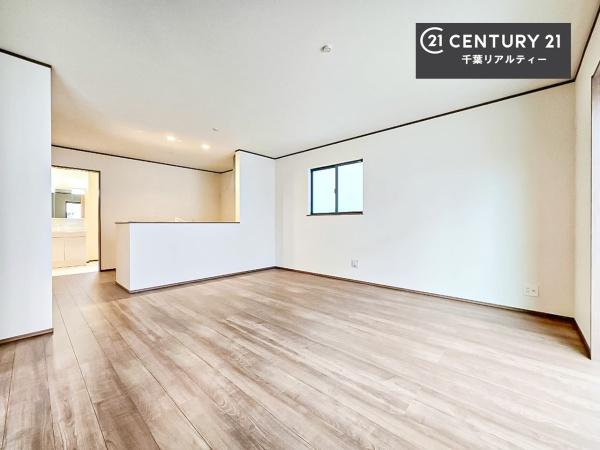 千葉市若葉区千城台南２丁目　A号棟
