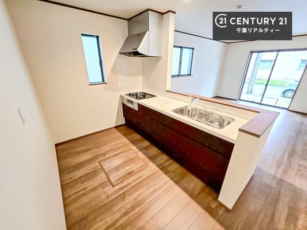 千葉市若葉区千城台南２丁目　A号棟