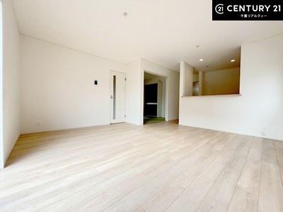 千葉市若葉区小倉台３丁目　１号棟