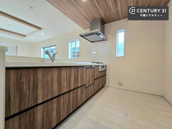 千葉市緑区土気町　２号棟