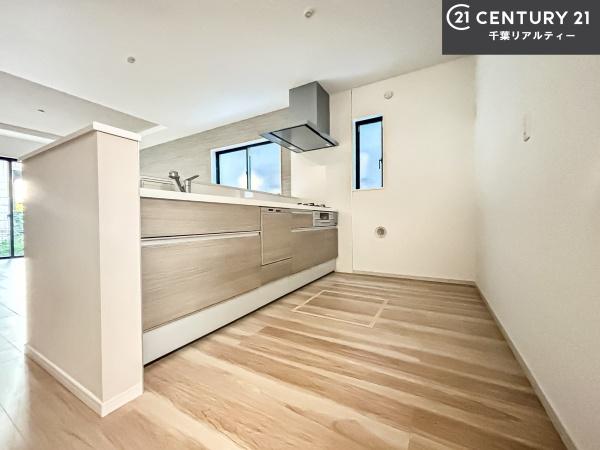 習志野市袖ケ浦4丁目　1号棟