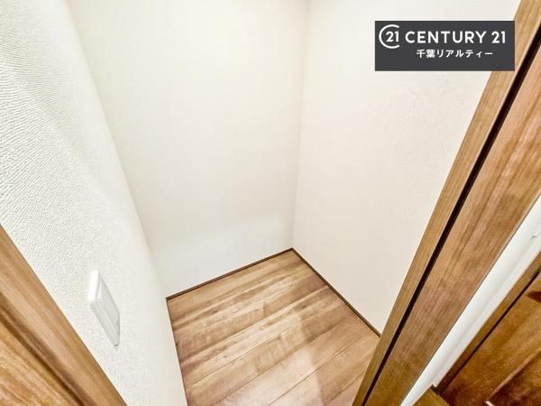 千葉市若葉区千城台南２丁目　A号棟