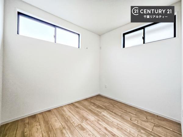 千葉市中央区寒川町３丁目　３号棟