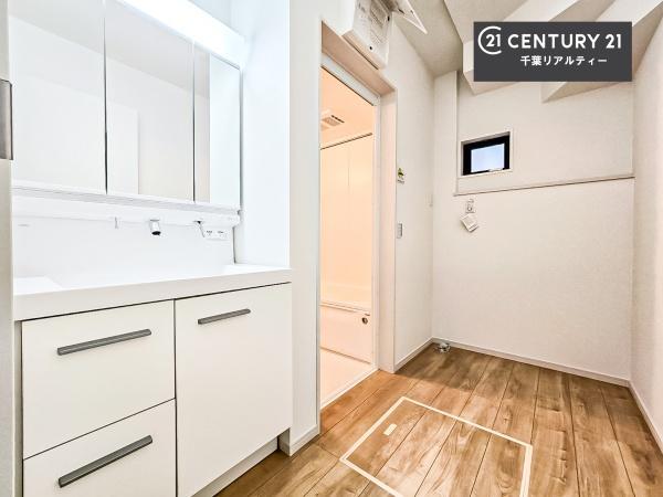 千葉市中央区寒川町３丁目　３号棟