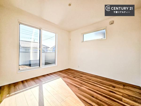 千葉市若葉区千城台西１丁目　１号棟