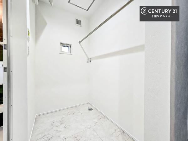 千葉市若葉区千城台西１丁目　１号棟