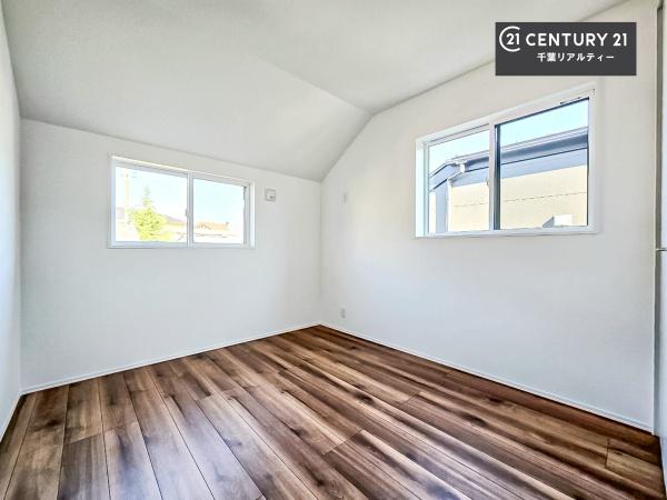 千葉市若葉区千城台西１丁目　１号棟