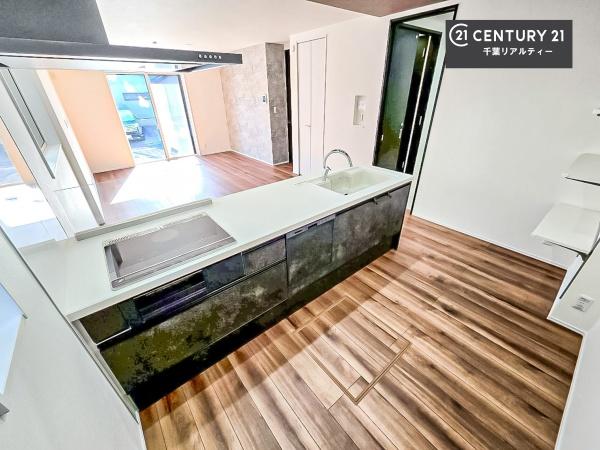 千葉市若葉区千城台西１丁目　１号棟