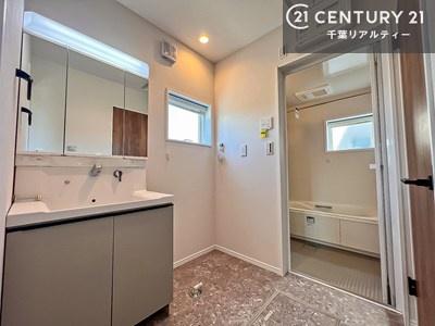 千葉市中央区仁戸名町　1号棟