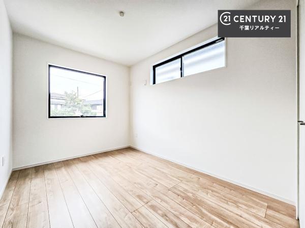 千葉市中央区寒川町３丁目　３号棟