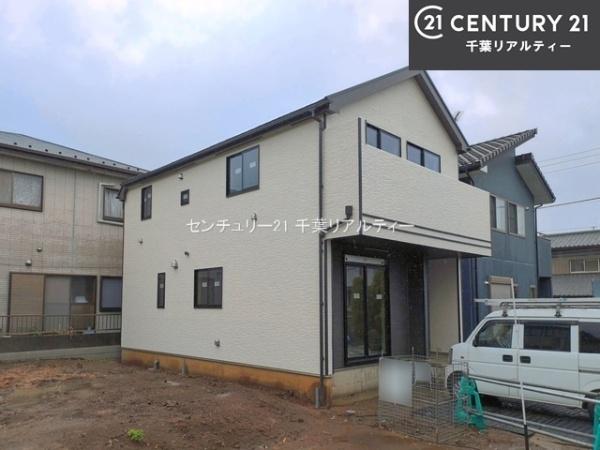 成田市飯田町　B号棟