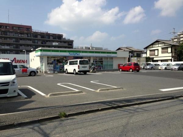 習志野市東習志野6丁目　2号棟(ファミリマート船橋習志野4丁目店)