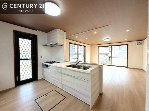 千葉市若葉区貝塚１丁目　中古戸建