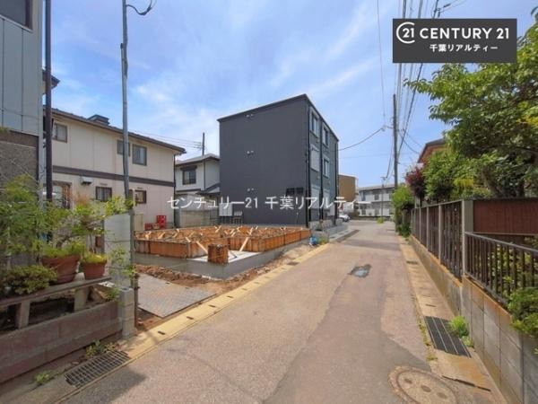 千葉市稲毛区小仲台８丁目　A号棟