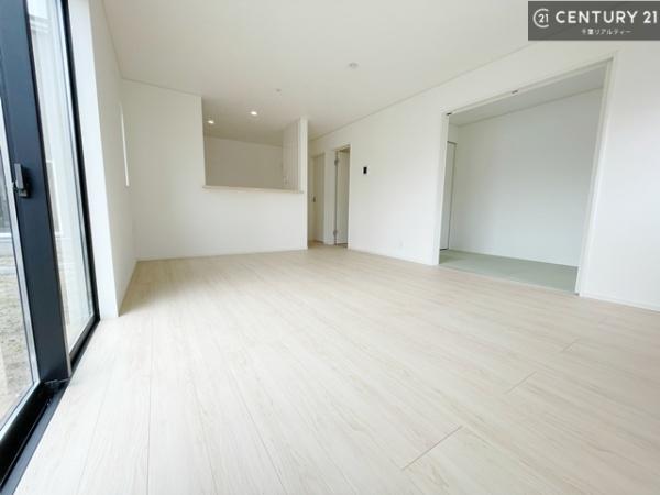 神栖市土合本町１丁目　２号棟