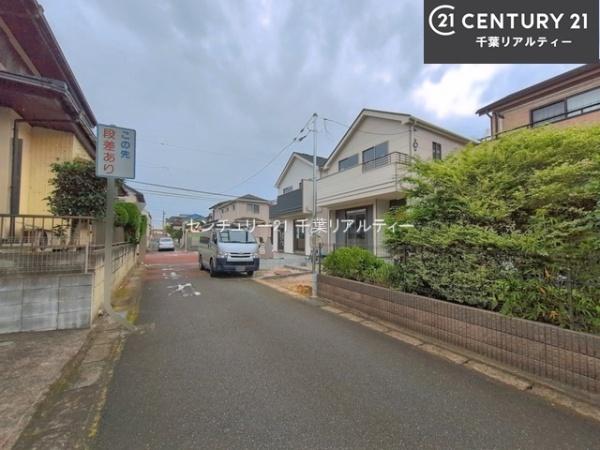 成田市飯田町　B号棟