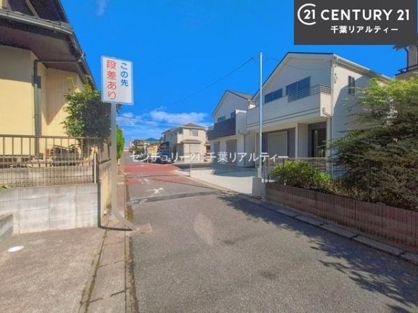 成田市飯田町　B号棟