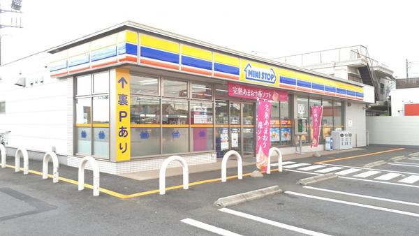 富里市七栄(ミニストップ富里獅子穴店)