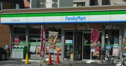 市川市幸２丁目　１号棟(ファミリーマート市川宝二丁目店)
