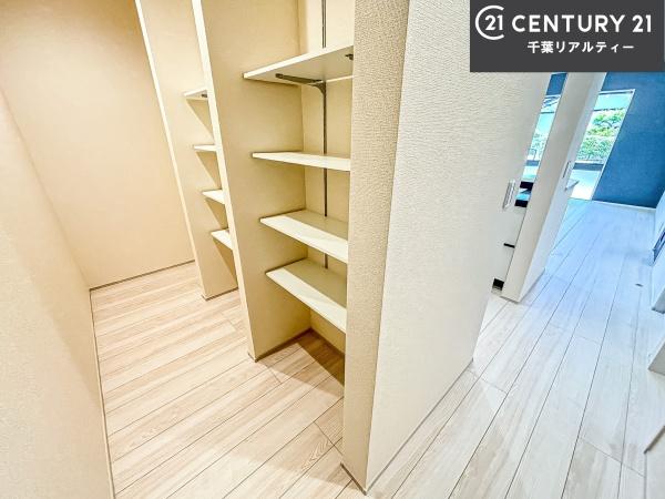 船橋市小室町　2号棟