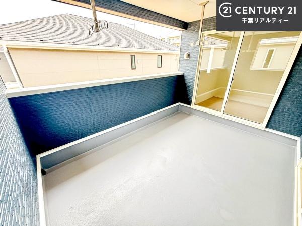 成田市中台6丁目　12号棟