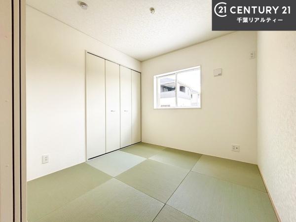 成田市中台6丁目　16号棟