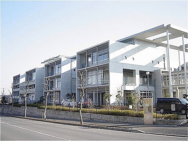 千葉市緑区おゆみ野南４丁目　２号棟(千葉市立おゆみ野南小学校)