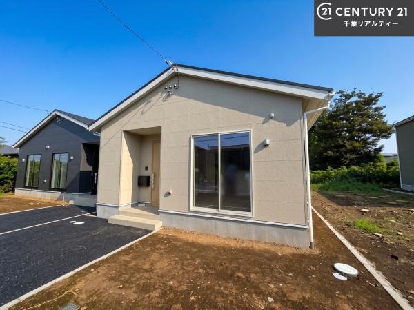 八街市八街ほ　2号棟