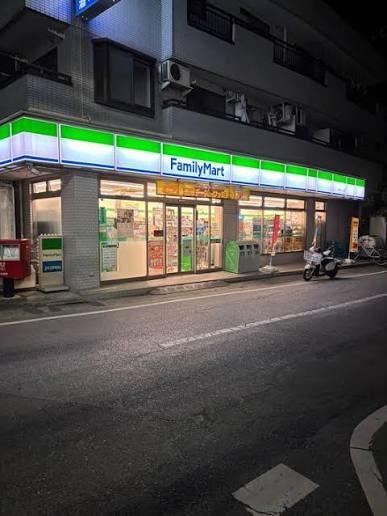 市川市南行徳２丁目　Ａ号棟(ファミリーマート南行徳一丁目店)