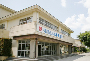 成田市玉造7丁目(成田市立玉造中学校)