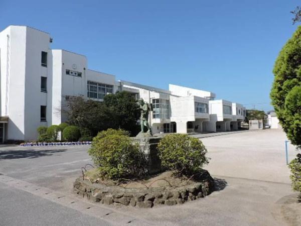 袖ケ浦市長浦駅前5丁目の土地(袖ケ浦市立長浦小学校)