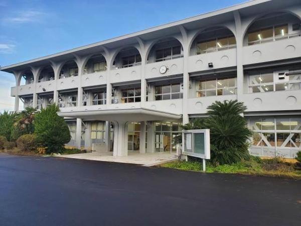 君津市末吉の中古一戸建て(君津市立上総小櫃中学校)